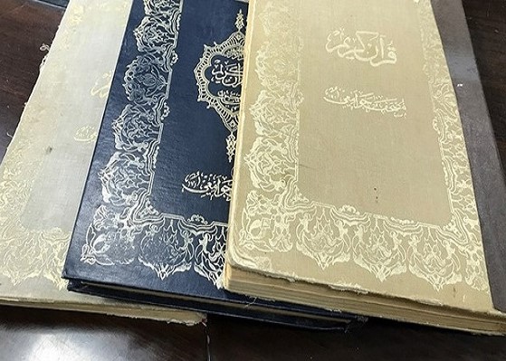 Trois Corans découverts dans une mosquée historique palestinienne