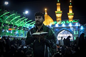 آلاف الزائرين يُحيون ليلة القدر الثّالثة في كربلاء + صور