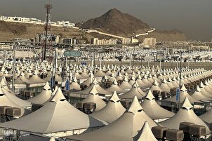 تقریر مصور | لقضاء يوم التروية.. الحجاج يواصلون التوافد إلى مشعر "منى"