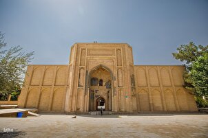 تقرير مصور | جامع "ورامين"؛ ذروة العمارة الإسلامية في الفترة الإيلخانية