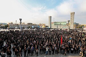 تقرير مصور | الإيرانيون يحاكون مسيرة الأربعين في أنحاء البلاد