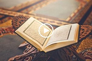 شاهد...عامل توصيل يتلو آيات من القرآن في لندن