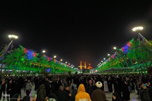 عدسة وكالة "إکنا" ترصد الإحتفال بذكرى ولادة الامام علي(ع) في کربلاء