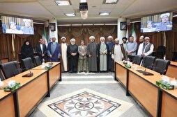 مشاركة تجمع العلماء المسلمين في ندوة جامعة الأديان والمذاهب في إیران + صور