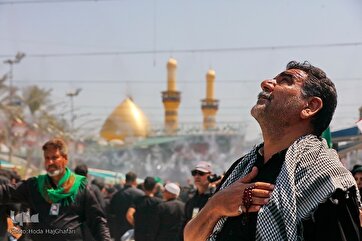 Devotees of Imam Hussein Hold Mourning Rituals in Karbala on Arbaeen