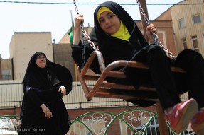 کوثری که زلال بچگی‌اش را با قرآن سپری می‌کند/ رقابتی دخترانه میان سه خواهر حافظ + فیلم و عکس