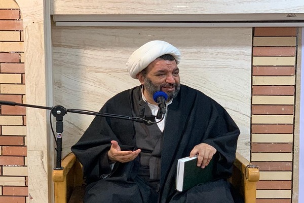 چرا سراغ این معجزه نمیرویم؟/نگاهی به جای خالی جلسات تفسیر قرآن در اهواز چرا سراغ این معجزه نمیرویم؟/نگاهی به جای خالی جلسات تفسیر قرآن در اهواز