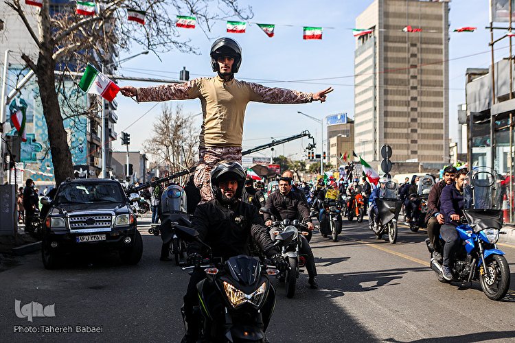 متفاوت‌ترین راهپیمایی ۲۲ بهمن قرن(۱)