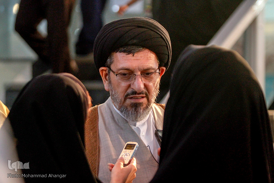 دزفول 400 بانوی شهید و 138 جانباز دارد /فداکاری کم نظیر بانوان دزفولی در طول تاریخ دزفول 400 بانوی شهید و 138 جانباز دارد /فداکاری کم نظیر بانوان دزفولی در طول تاریخ