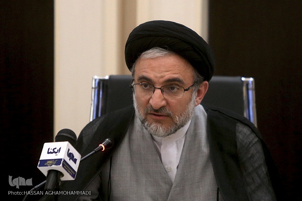 وقف توانایی جامعه را برای کاهش فاصله طبقاتی بالا میبرد وقف توانایی جامعه را برای کاهش فاصله طبقاتی بالا میبرد