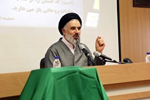 آنچه فرشتگان درباره خلقت انسان نمی‌دانستند