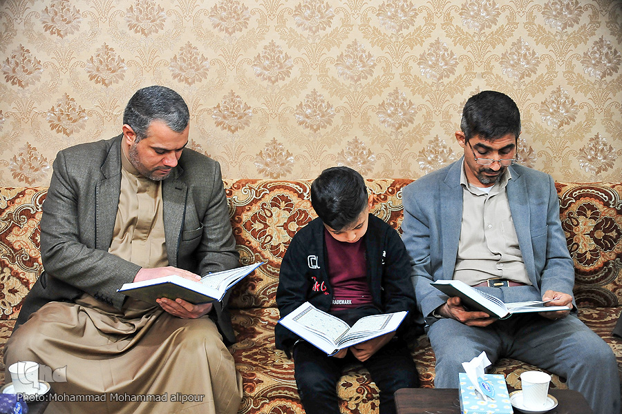 هر جا قرآن زنده شود، عاطفه و صداقت هم هست / آثار تلاوت قرآن کریم در منزل هر جا قرآن زنده شود، عاطفه و صداقت هم هست / آثار تلاوت قرآن کریم در منزل