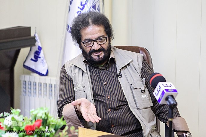 «یار دبستانی» روح ضداستعماری دارد/ «خمینی ای امام» سنگ بنای موسیقی انقلاب شد + فیلم