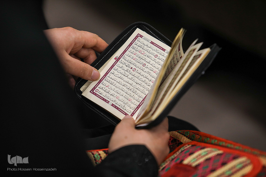 بندگان خاص خدا چه اوصافی دارند؟ / امیر المومنین(ع)، سرآمد عباد الرحمن ( آماده) بندگان خاص خدا چه اوصافی دارند؟ / امیر المومنین(ع)، سرآمد عباد الرحمن ( آماده)