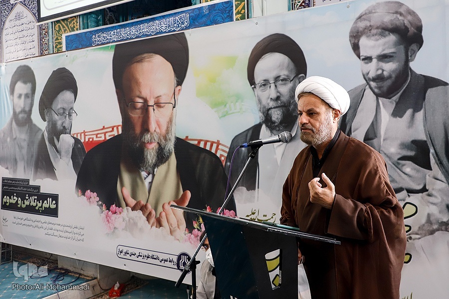 پیام رهبری درباره مرحوم شفیعی فصل‌الخطاب تایید روحانی تراز انقلاب است