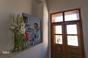 بیت قدیمی امام(ره) در خمین گلباران شد