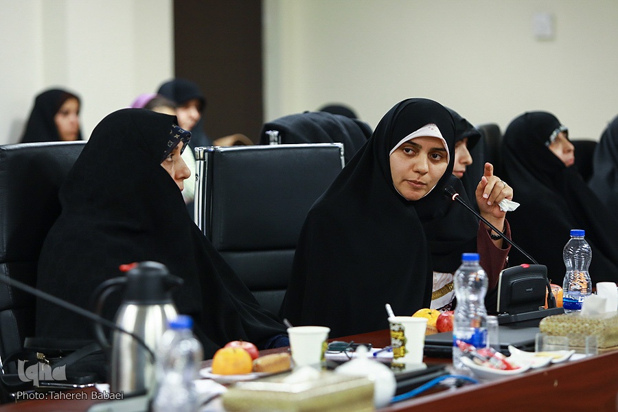 الهام ماندگار مهر