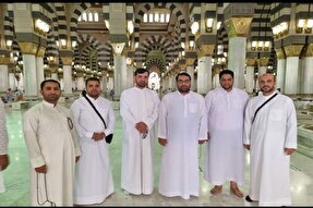 فیلم | اجرای گروه تواشیح «مصباح‌الهدی» در مدینه