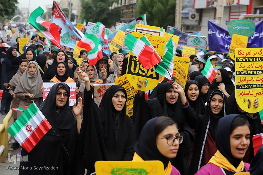 راهپیمایی ۱۳ آبان