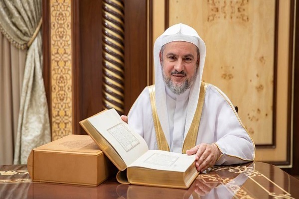 قرآن «یاقوت مستعصمی» در مجمع قرآن شارجه جای گرفت + فیلم و عکس