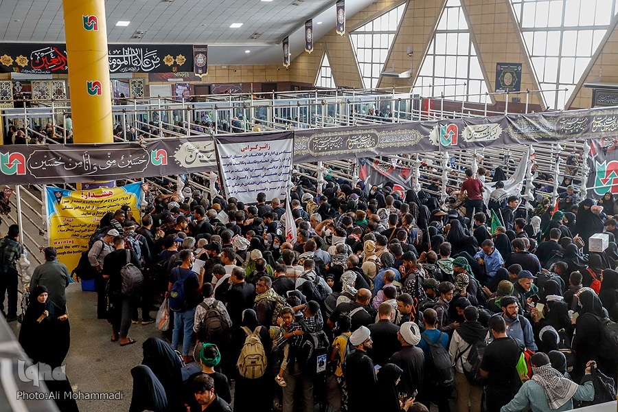 تردد بیش از ۹۳ هزار زائر از مرز‌های شلمچه و چذابه