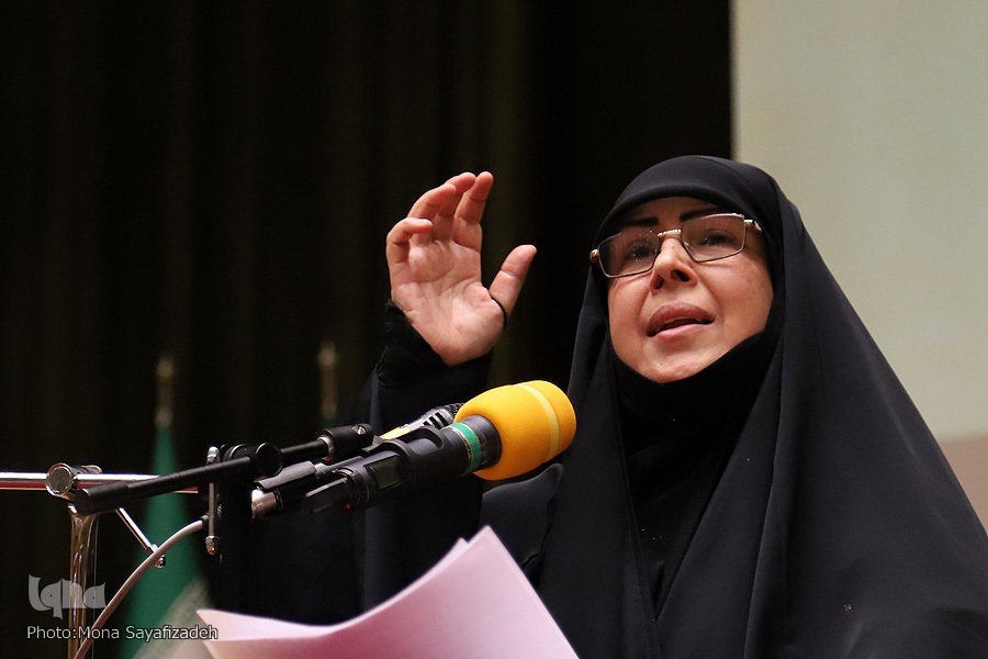 سیده هدی موسوی، خواهر شهید حجت الاسلام و المسلمین موسوی، دبیرکل پیشین حزب الله لبنان