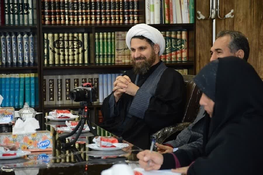 نشست هماندیشی وحدت حوزه و دانشگاه در دانشگاه چمران اهواز نشست هماندیشی وحدت حوزه و دانشگاه در دانشگاه چمران اهواز