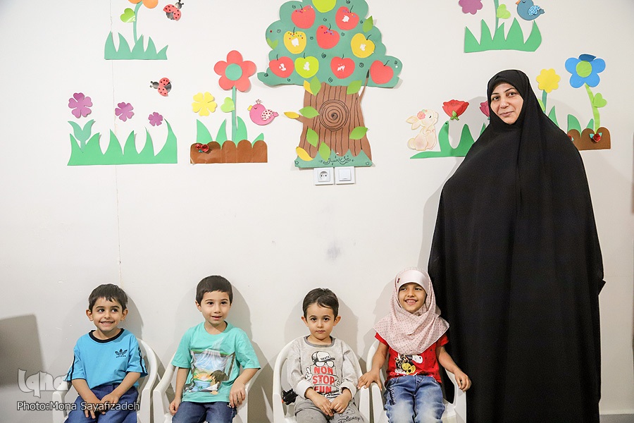 فرشته دیانتفر، معلم قرآن فرشته دیانتفر، معلم قرآن