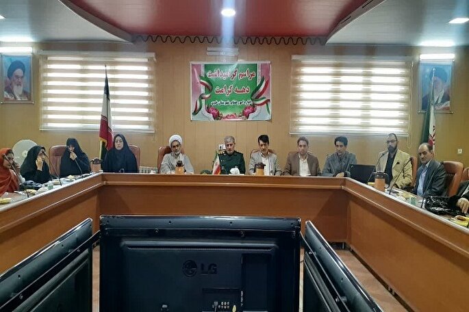 دهه کرامت فرصتی برای بازشناسی حضرت معصومه(س) است