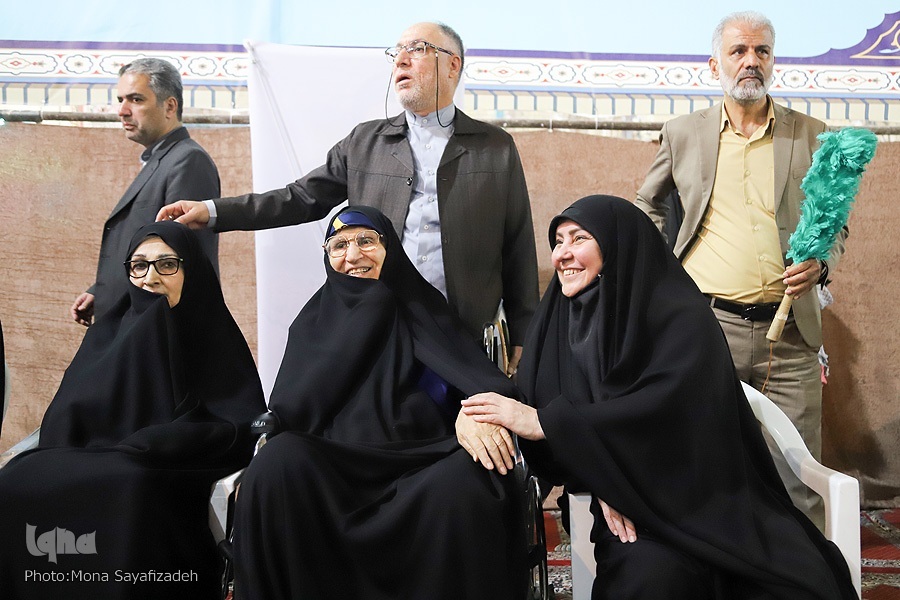 سيده زهرا مصطفوی دختر امام راحل سيده زهرا مصطفوی دختر امام راحل