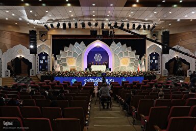 فیلم | بخش سوم از اجرای گروه‌های مدیحه‌سرایی چهل‌وهفتمین مسابقات قرآن کریم