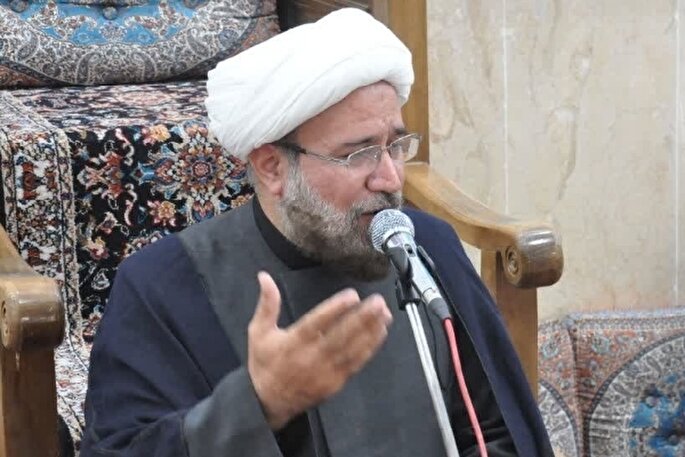 امام خمینی(ره) الگوی تازه‌ای به جهانیان ارائه کرد