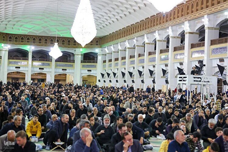 مراسم احیای شب بیست و یکم ماه رمضان در مصلای امام(ره) تبریز‎