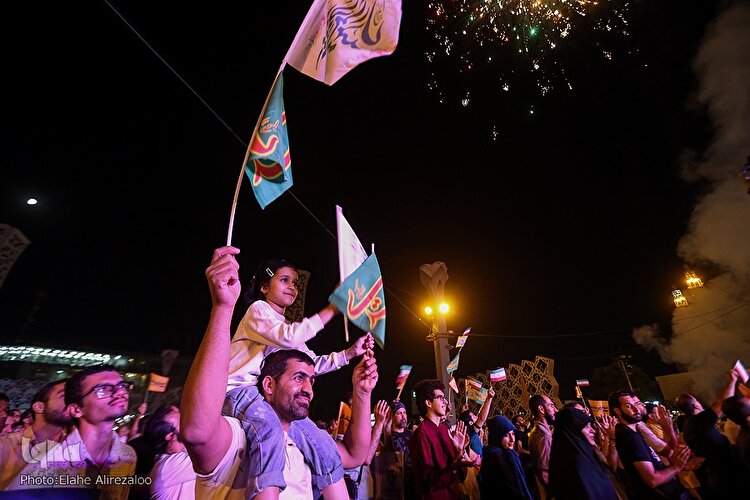 جشن‌ «عید بیعت» در میدان امام حسین(ع)