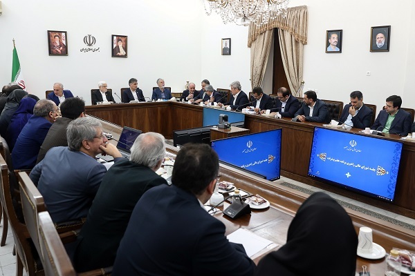 راهبرد اول دولت، اجرایی کردن برنامه هفتم پیشرفت است