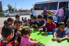 امداد فرهنگی به کودکان در مناطق سیل‌زده خوزستان
