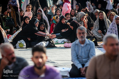 اقامه نماز عید فطر در محله منبع آب اهواز 