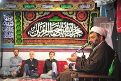 مراسم عزاداری و قرائت زیارت اربعین در حسینیه شهید آل مبارک