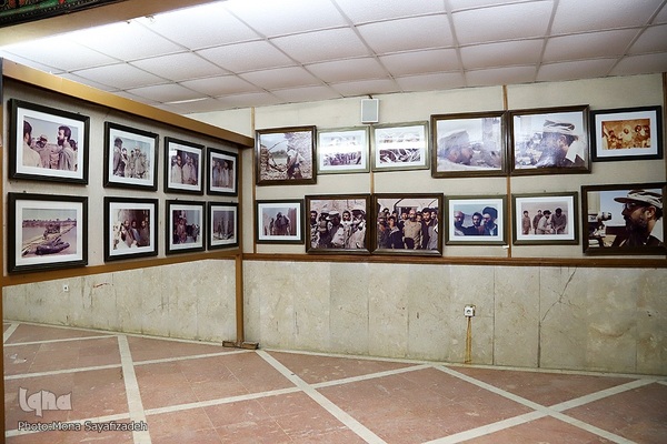 نمایشگاه عکس یادمان دهلاویه