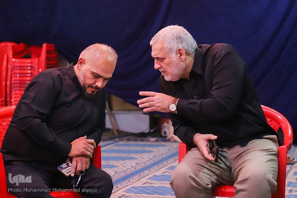 سید احمد معصومی بازیگر نقش امام حسین(ع) و محمد پاطلا، بازیگر نقش شمر در تعزیه بزرگ میدانی شوش