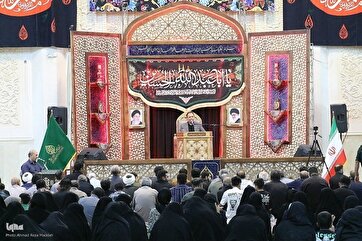 Кружок по сближению с Кораном в святилище Шахчераг (мир ему)