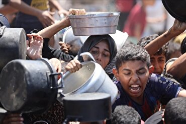 Sanatçılar,politikacılar, gazeteciler, doktorlar ve aktivistler Gazze’ye doğru yola çıkmaya hazır