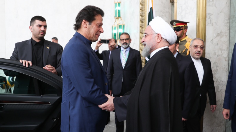 巴基斯坦总理抵达德黑兰